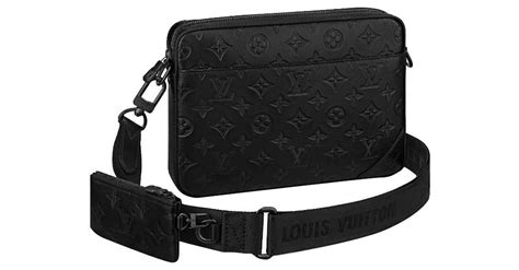 bolso neceser hombre louis vuitton|bandolera Louis Vuitton.